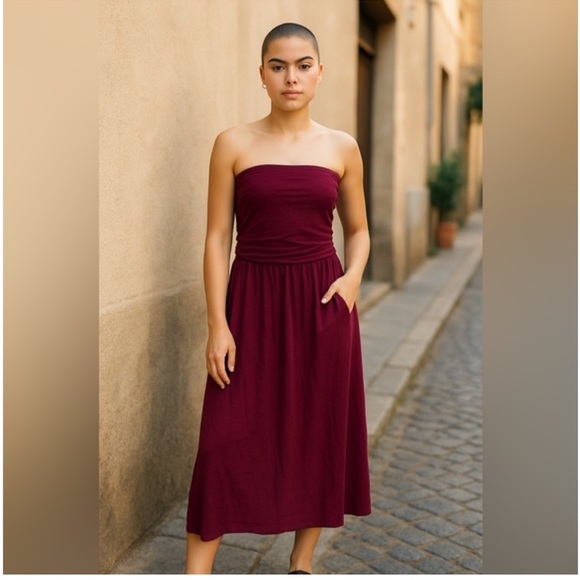 J. Jill Chic Elegant Midi Strapless Burgundy Jersey Travel Dress - Size MP - Picture 1 of 11